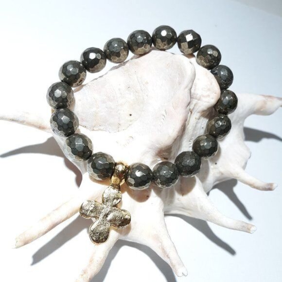 Faceted Pyrite Bead Stretch Hammered Cross Bracelet - Picture 1 of 2